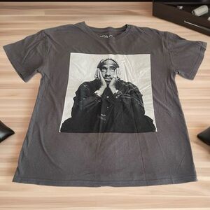 Gray Tupac Graphic T-Shirt